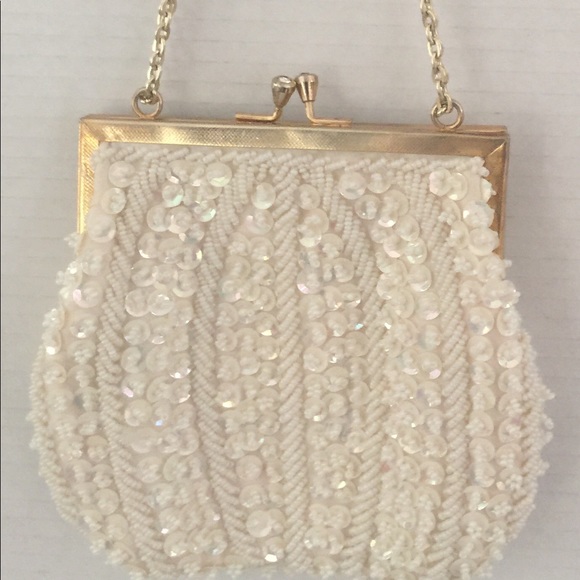😍👜 White Sequined & Beaded Cocktail Purse 👜😍 - Picture 1 of 6